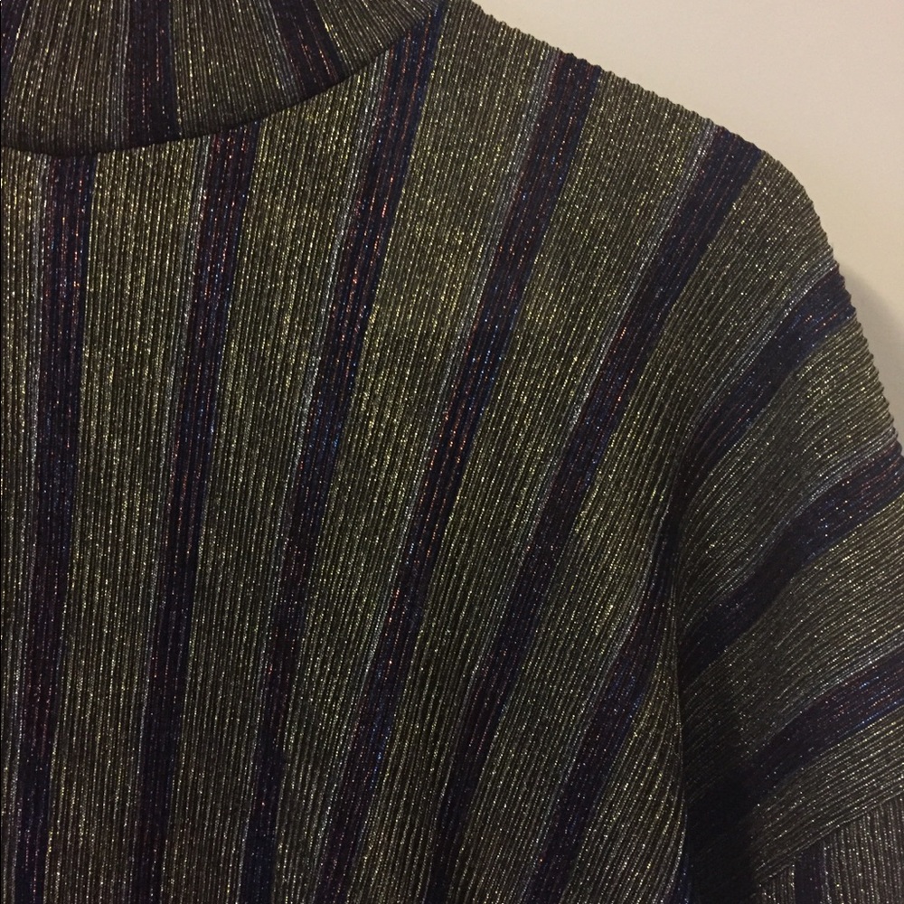 🚫SOLD🚫Zara Shimmer Striped Mock Neck Top Size M - Picture 3 of 7
